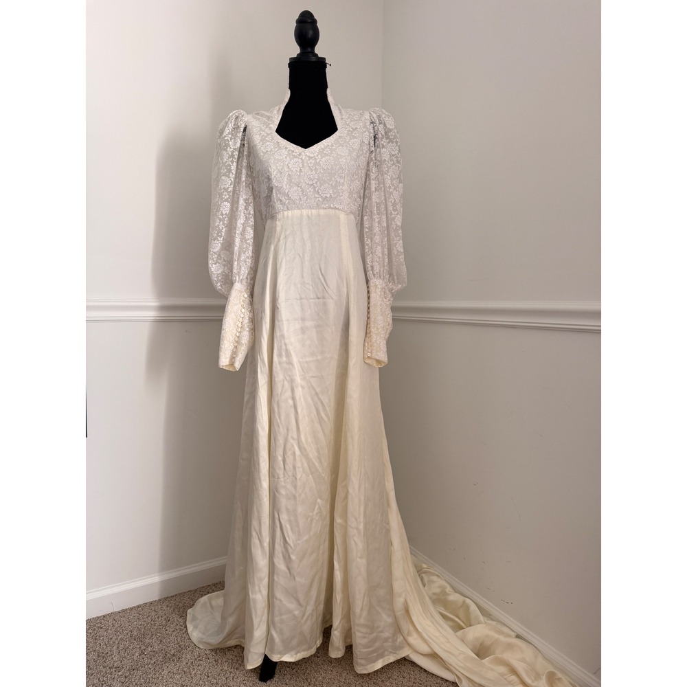 Vintage 70s Lace Long‎ Sleeve Wedding Dress long Train Veil Ivory Victorian S